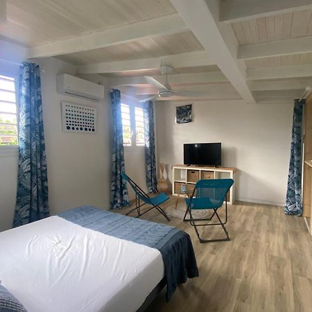 Notre Vie La Bed & Breakfast Le Robert Bagian luar foto